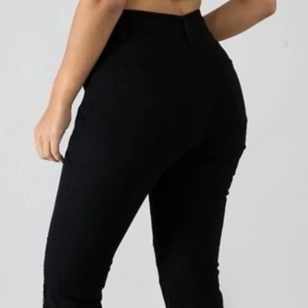 Flared leg jean Bell Bottom Frayed Curve Hugging Boho Festival Black New - Picture 3 of 11